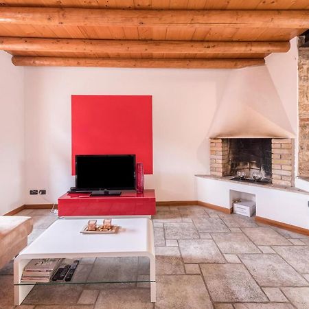 コステロマーノ Casa Rusticoヴィラ エクステリア 写真