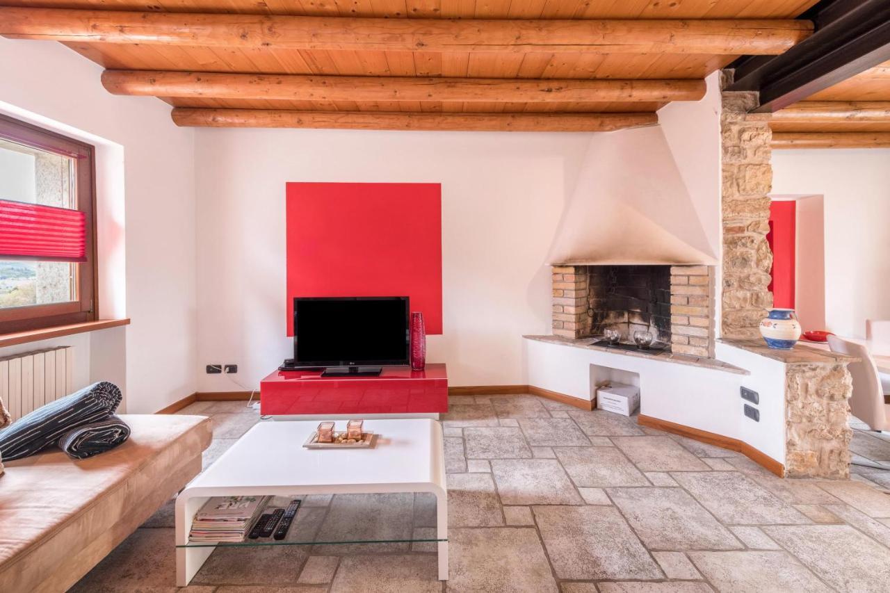 コステロマーノ Casa Rusticoヴィラ エクステリア 写真