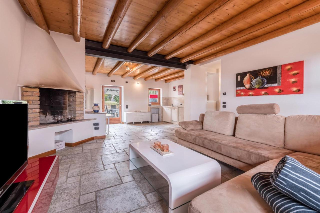 コステロマーノ Casa Rusticoヴィラ エクステリア 写真